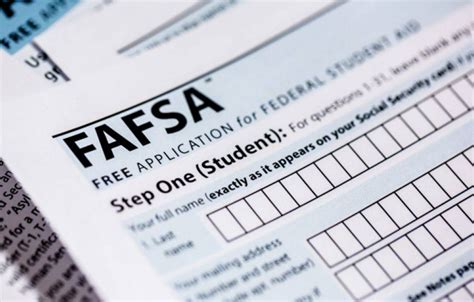 apply for financial aid fafsa application